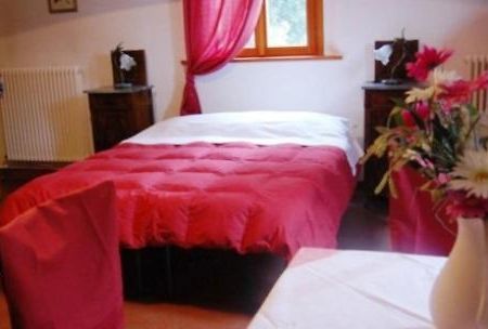 Agriturismo La Curbastra Guest House Фаенца Екстериор снимка